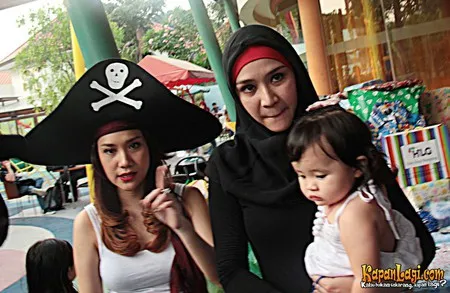 Foto Zaskia Adya Mecca