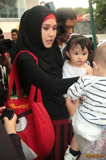 Foto Zaskia Adya Mecca