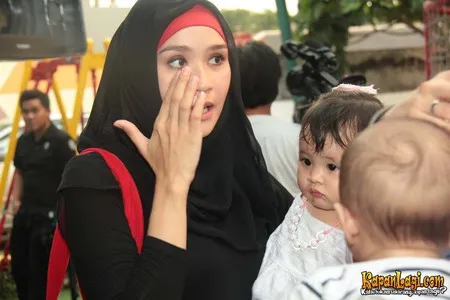 Foto Zaskia Adya Mecca