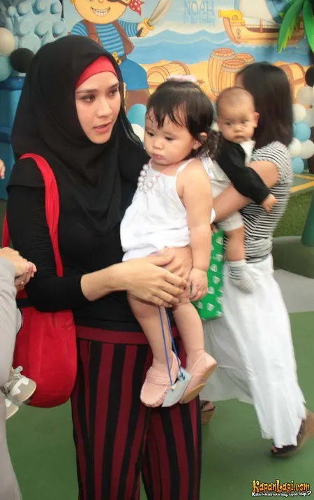 Foto Zaskia Adya Mecca