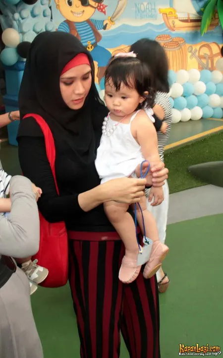 Foto Zaskia Adya Mecca