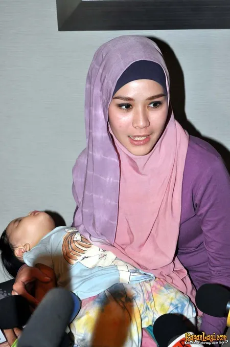 Foto Zaskia Adya Mecca