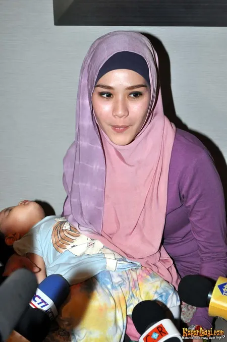 Foto Zaskia Adya Mecca