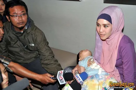 Foto Zaskia Adya Mecca