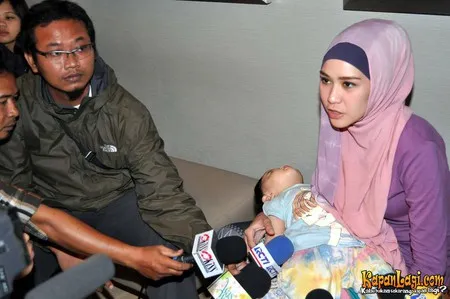 Foto Zaskia Adya Mecca