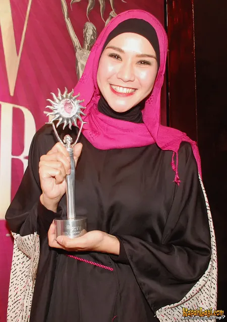 Foto Zaskia Adya Mecca