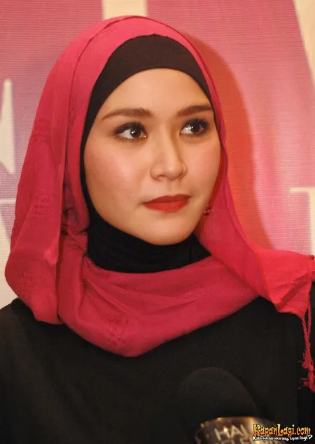 Foto Zaskia Adya Mecca