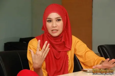 Foto Zaskia Adya Mecca