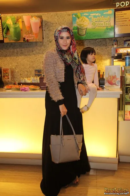 Foto Zaskia Adya Mecca