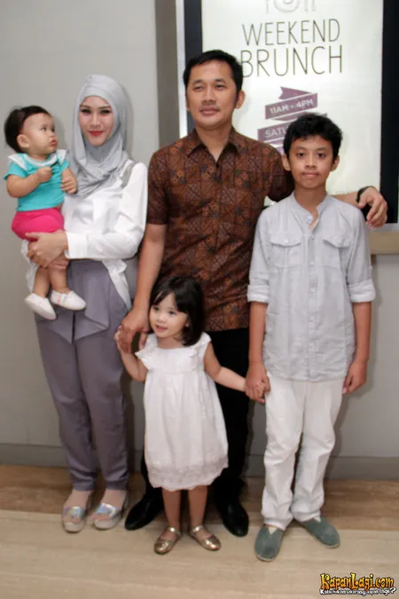 Foto Zaskia Adya Mecca