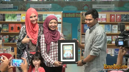 Foto Zaskia Adya Mecca