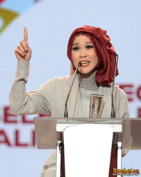 Foto Zaskia Adya Mecca