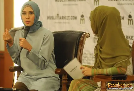 Foto Zaskia Adya Mecca