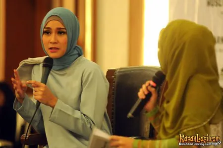 Foto Zaskia Adya Mecca