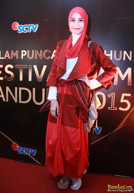 Foto Zaskia Adya Mecca