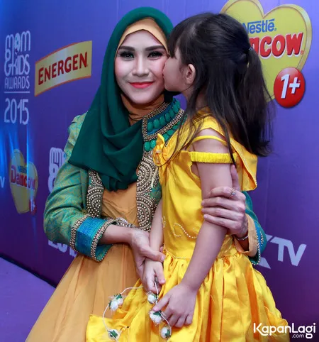 Foto Zaskia Adya Mecca