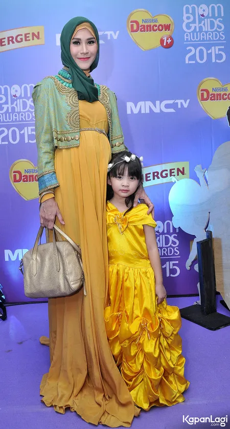 Foto Zaskia Adya Mecca