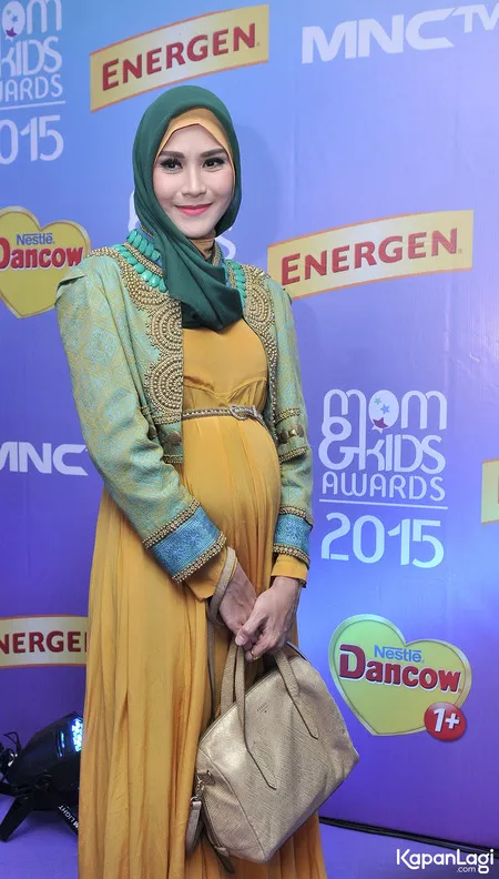 Foto Zaskia Adya Mecca