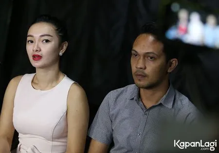 Foto Zaskia Gotik