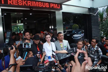 Foto Zaskia Gotik