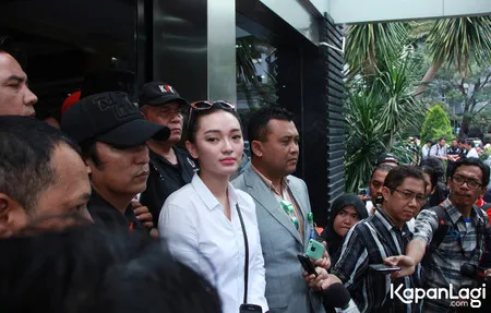 Foto Zaskia Gotik