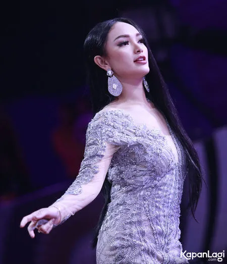 Foto Zaskia Gotik