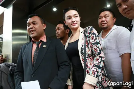Foto Zaskia Gotik