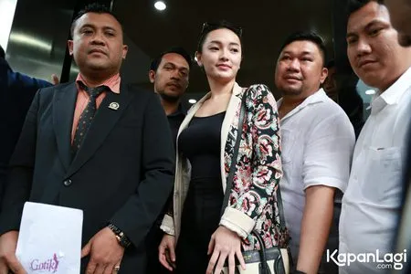 Foto Zaskia Gotik
