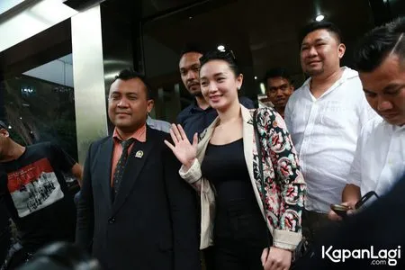 Foto Zaskia Gotik