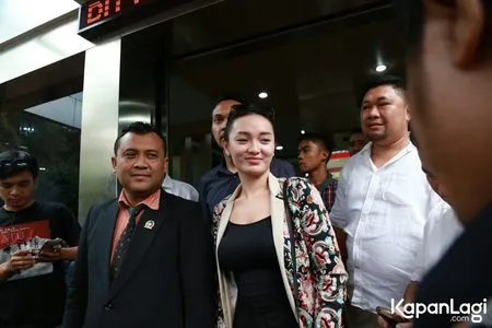 Foto Zaskia Gotik