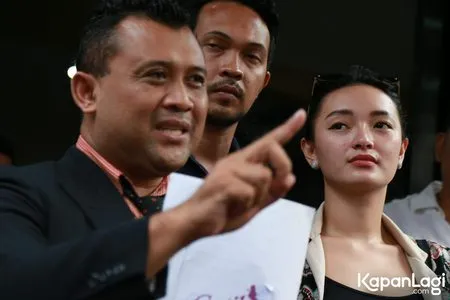 Foto Zaskia Gotik