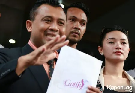 Foto Zaskia Gotik