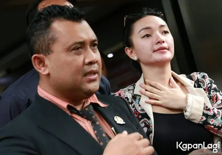 Foto Zaskia Gotik