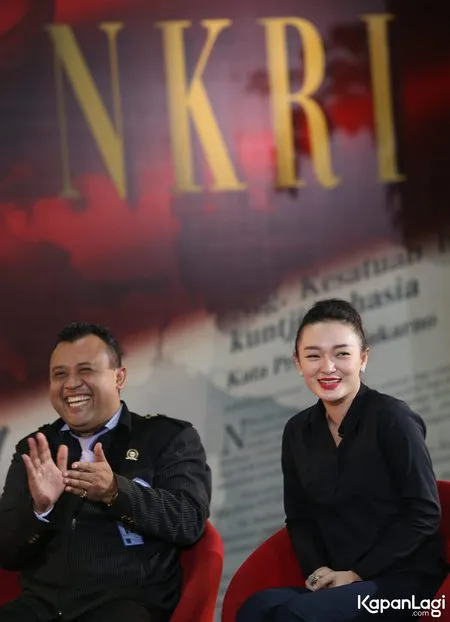 Foto Zaskia Gotik