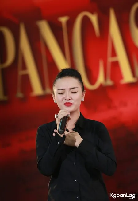 Foto Zaskia Gotik