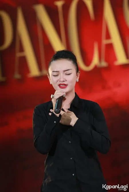 Foto Zaskia Gotik