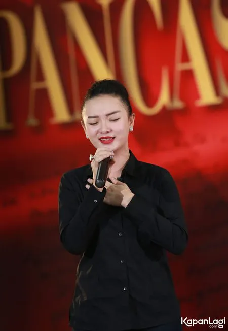 Foto Zaskia Gotik