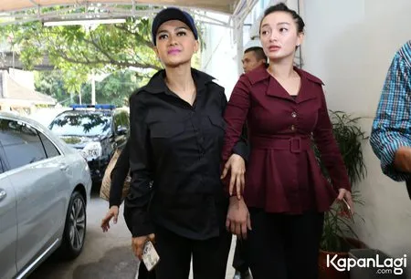 Foto Zaskia Gotik
