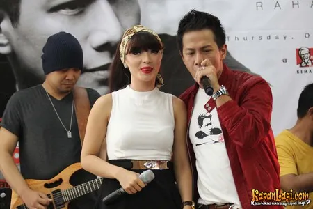 Foto Zaskia Gotik