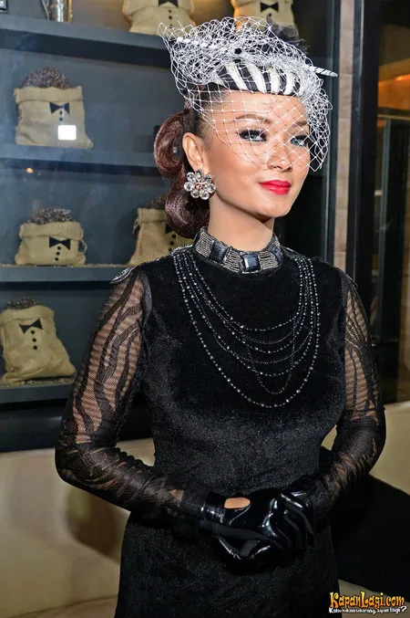 Foto Zaskia Gotik