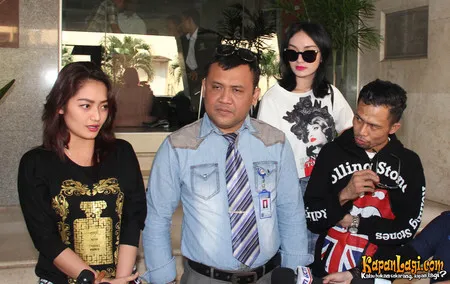 Foto Zaskia Gotik
