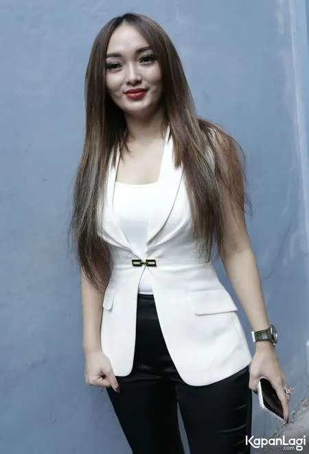 Foto Zaskia Gotik