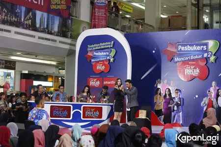 Foto Zaskia Gotik