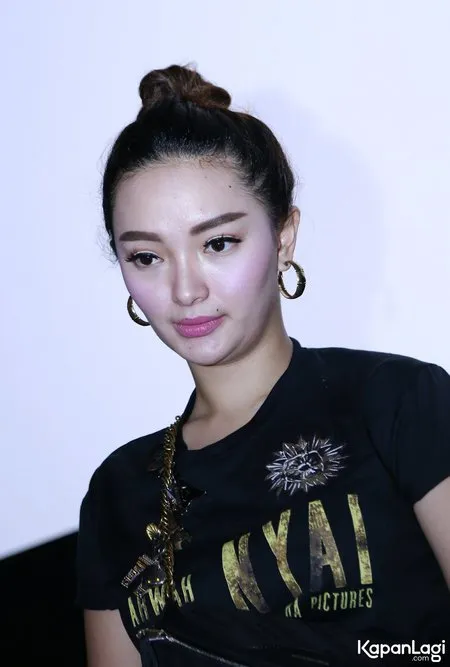 Foto Zaskia Gotik