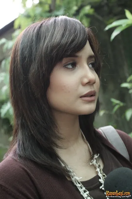 Foto Zaskia Sungkar