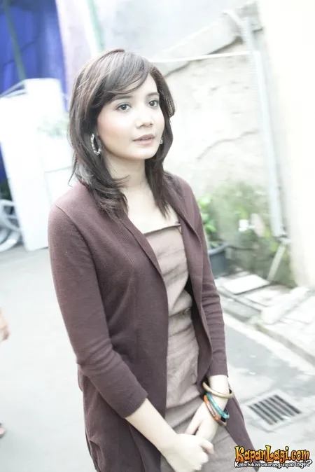 Foto Zaskia Sungkar