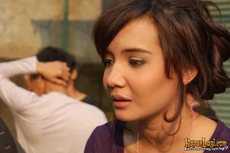 Foto Zaskia Sungkar