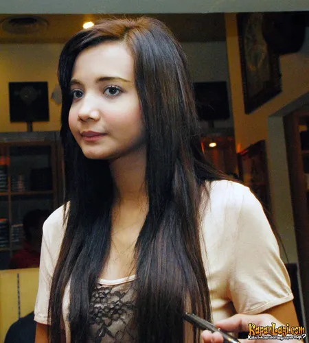 Foto Zaskia Sungkar Foto Zaskia Sungkar