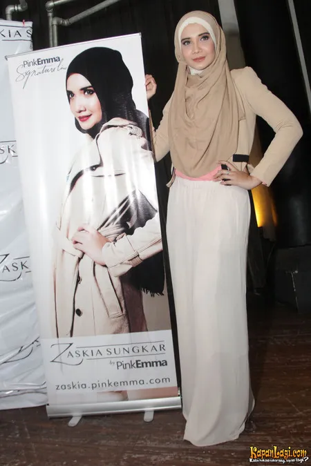 Foto Zaskia Sungkar