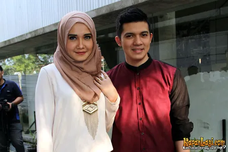 Foto Zaskia Sungkar